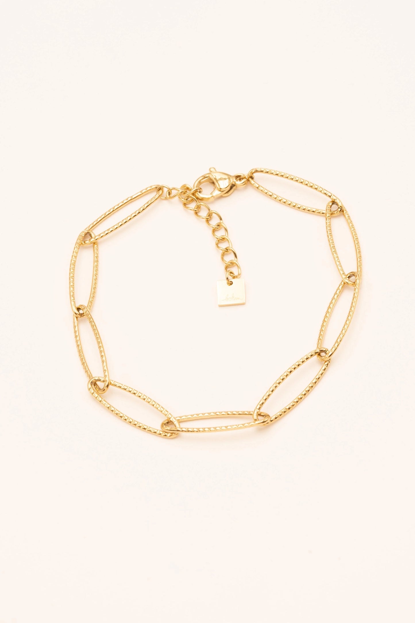 Carl Oval Link Bracelet β Bold, Textured, and Totally Stackable β¨π