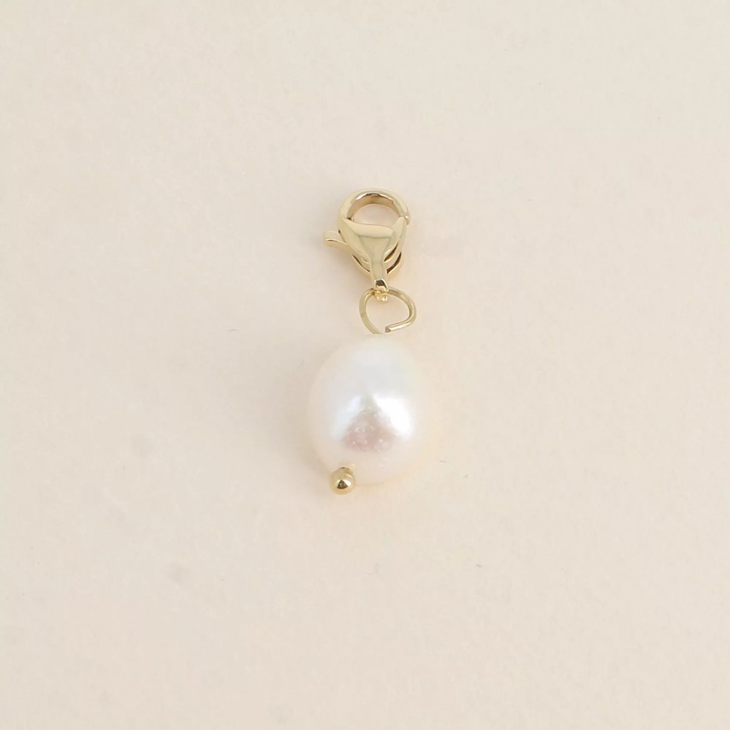 Perla Charm – One Big Pearl, Endless Possibilities 🤍✨
