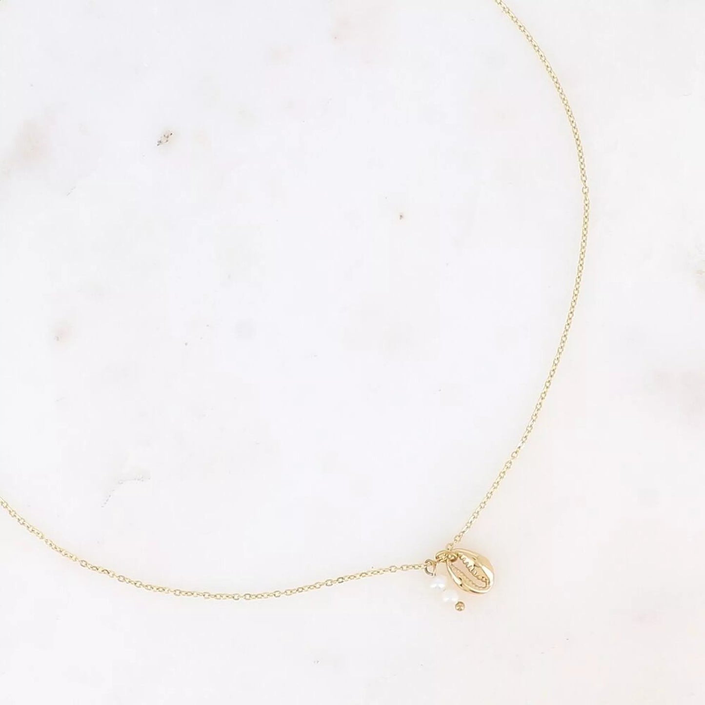 Cowrie & Pearl Necklace – Beachy chic meets golden goddess 🐚✨