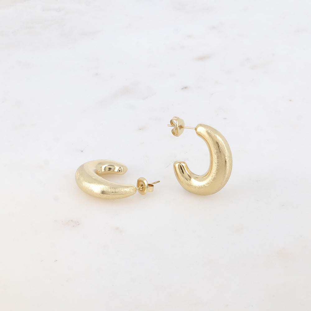 Oval Domed Hoops – Soft curves, bold vibes ✨💫