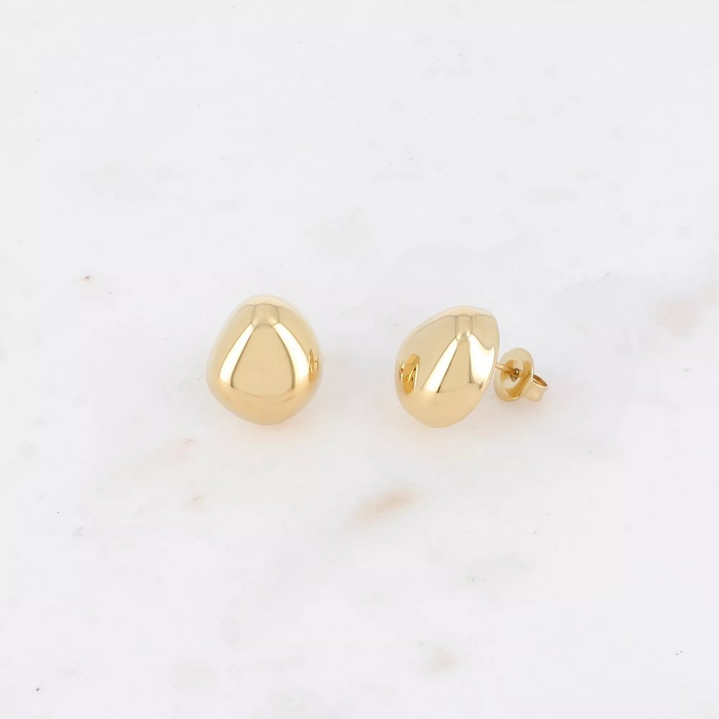 Domed Pear Studs – Glossy, golden, and quietly bold ✨🍐