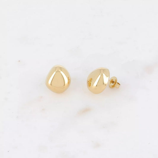 Domed Pear Studs – Glossy, golden, and quietly bold ✨🍐